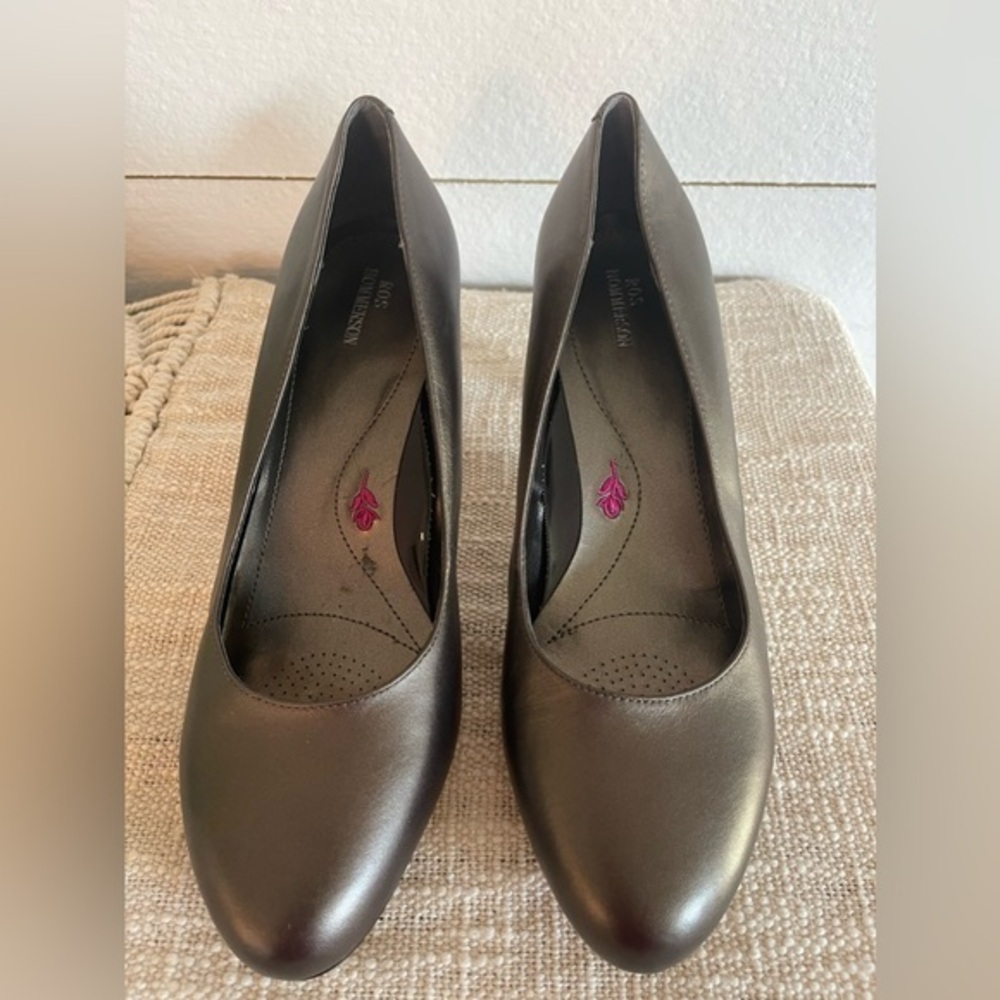 Ros Hommerson Pewter Heels Size 8.5 W